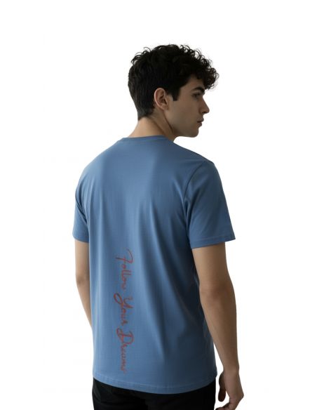 T-shirt with vertical FYD screen printing on the back