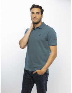 Polo uomo con logo ricamo lato cuore e frase sul braccio